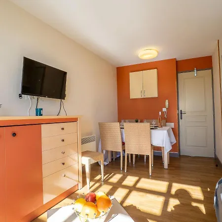 Apartment Village Cap Esterel - L'esquinade-19 By Interhome Saint-Raphael (Var)