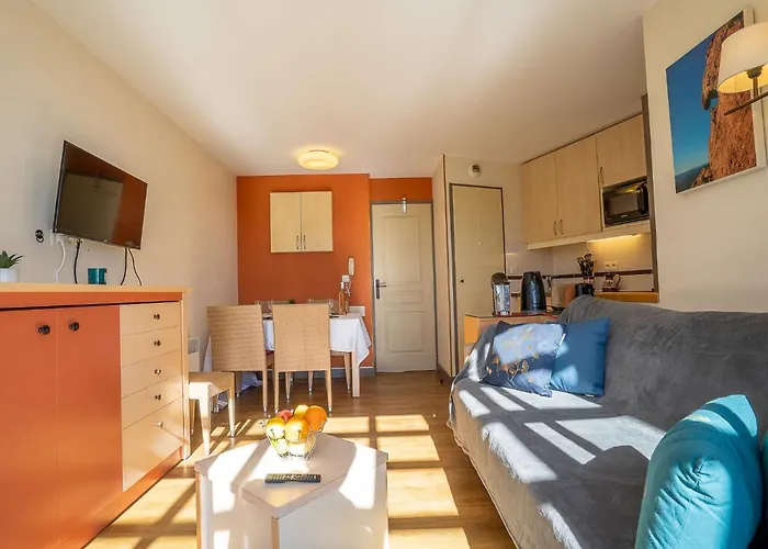 L'esquinade - J4 332 By Interhome * Saint-Raphaël