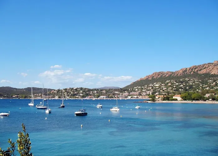 L'esquinade - J4 332 By Interhome アパート