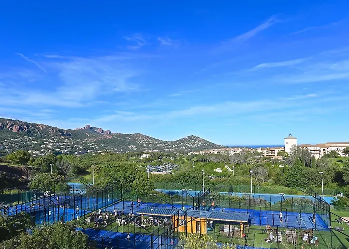 L'esquinade - J4 332 By Interhome *