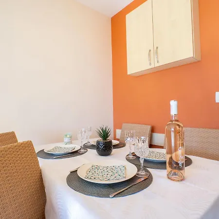 L'esquinade - J4 332 By Interhome * Saint-Raphaël