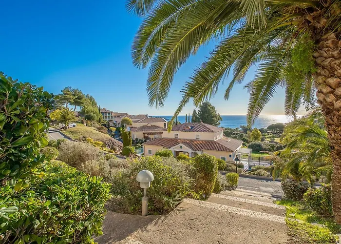 L'esquinade - J4 332 By Interhome * Saint-Raphaël