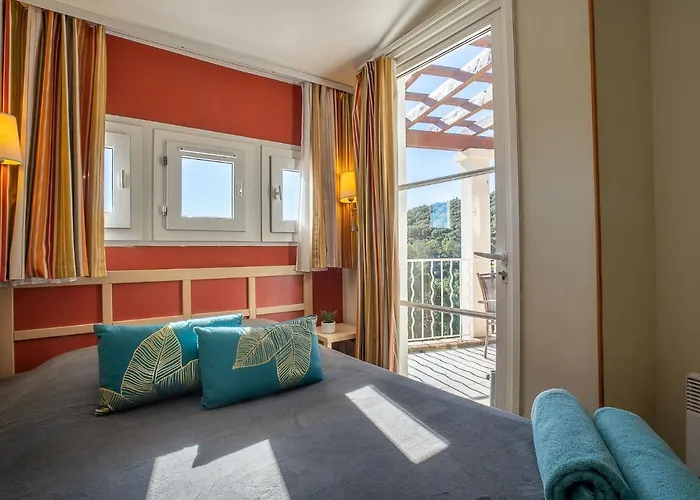 Apartamento L'esquinade - J4 332 By Interhome Saint-Raphaël