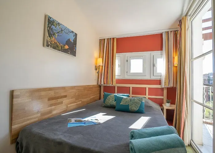 L'esquinade - J4 332 By Interhome *