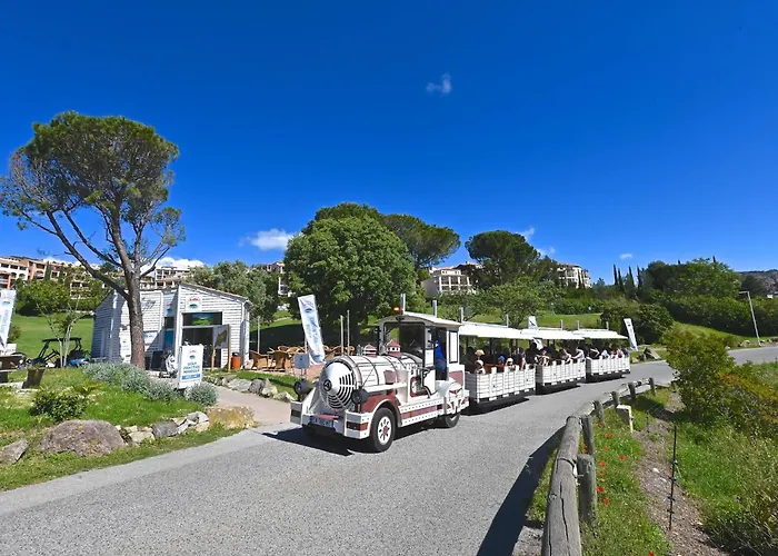 L'esquinade - J4 332 By Interhome Saint-Raphaël